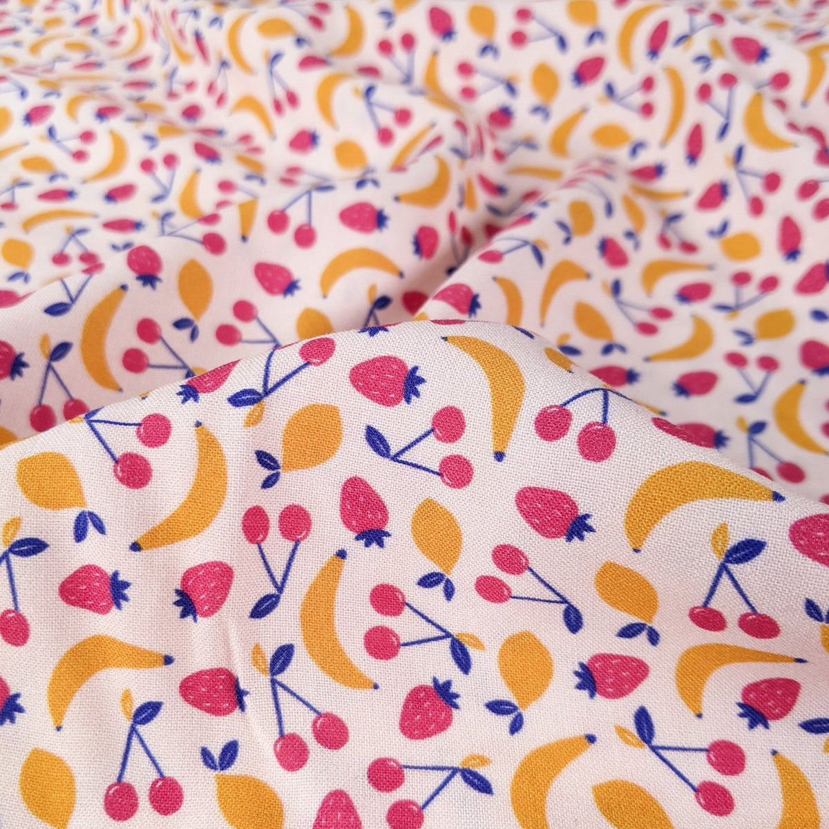 Lise Tailor: Viscose, Grenadine