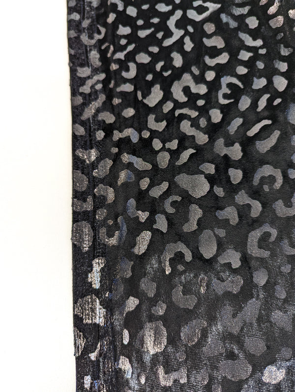 Remnant: Glitz & Glam Collection - Panne Velvet Foil Print - Black (3 metres)